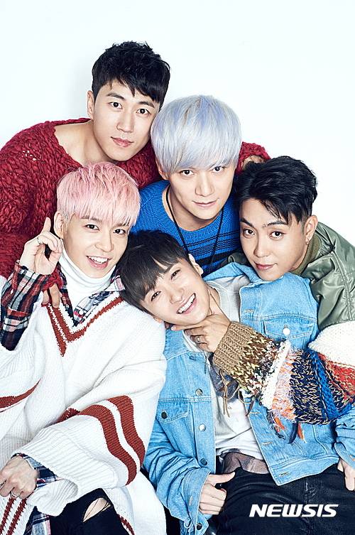 【서울=뉴시스】이재훈 기자 = 1세대 아이돌 그룹 '젝스키스'는 1990년대 후반 'H.O.T'와 함께 가요계를 양분한 '아이돌계 조상'으로 통한다.(사진=YG엔터테인먼트)