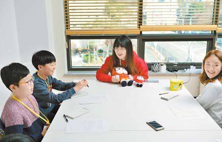 소중 학생기자단이 크리에이터 양띵을 만나 1인 방송에 대한 궁금증을 풀었다.