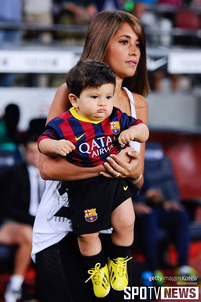 ▲ 로쿠조와 장남 티아고