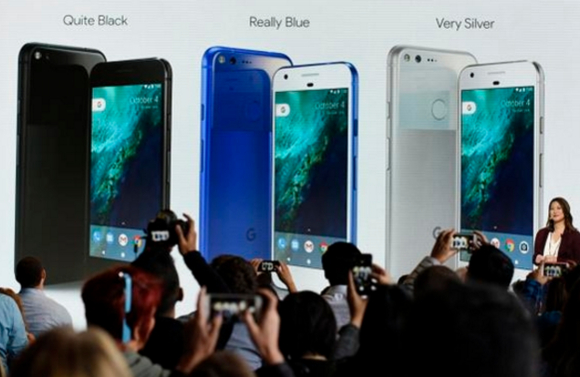 구글이 자사의 프리미엄 스마트폰 신제품 ‘픽셀’ 시리즈를 공개하고 있다. / 블룸버그 제공