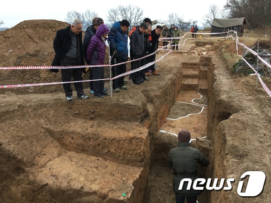 예산산성 발굴조사 현장설명회 모습© News1