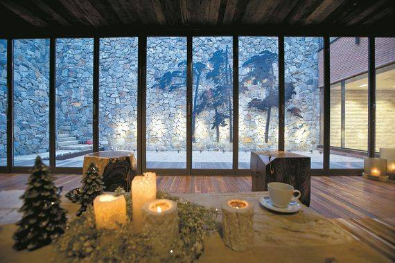 박은관 회장의 개인 집무실 겸 손님접대 공간으로 활용되는 4층 펜트하우스.