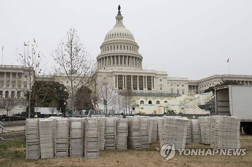 도널드 트럼프 대통령 취임식 준비가 한창인 백악관[AFP=연합뉴스]