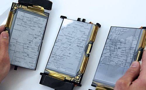 퀸즈대학 연구진이 개발한 접을 수 있는 디스플레이 '페이퍼폴드' (사진=씨넷)