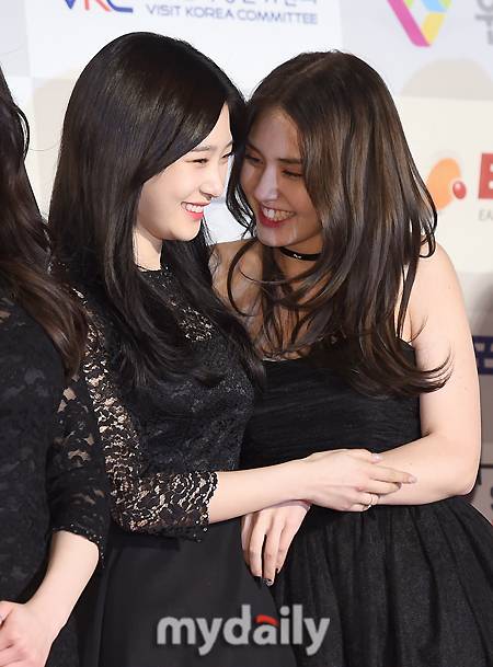 ▲정채연-전소미 '너무 추워요~'