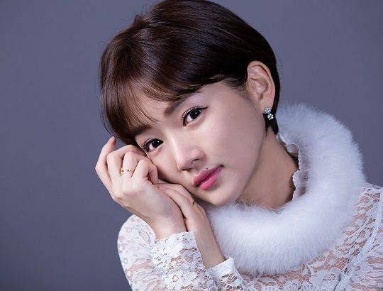 배우 윤송아 프로필 사진