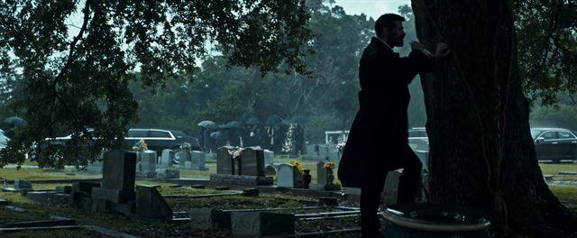 콜 리무진 기사를 하며 제임스 로건 하울렛으로 살아가는 울버린