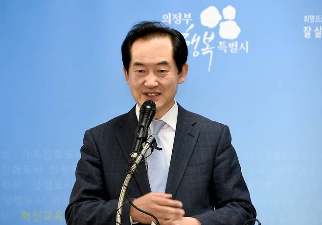 안병용 의정부시장이 지난 6일 기자간담회를 열어 민간사업자의 파산 신청에 대해 비판하고 있다. 의정부시 제공