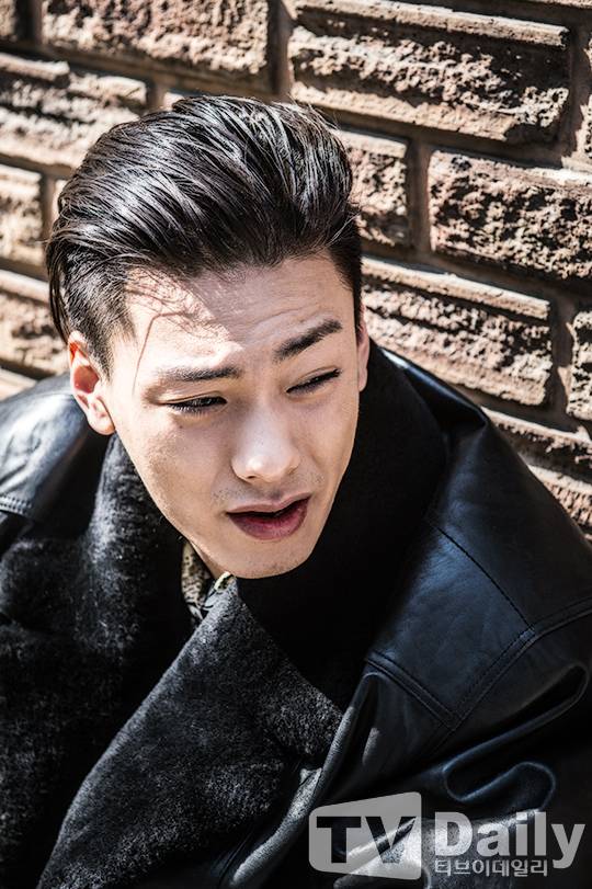 힙합가수 아이언