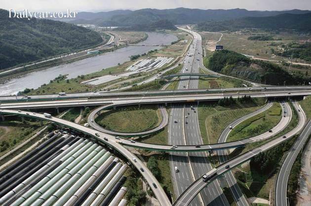 경부고속도로 (제공: 국가기록원)
