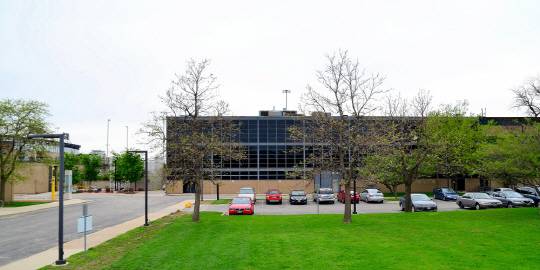미스 반데어로에가 설계한 일리노이공과대학(IIT)의 ‘미네랄스 앤드 메탈스 빌딩(Minerals and Metals Building)’. /사진=IIT 홈페이지