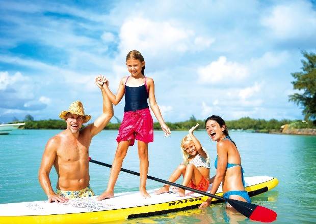 온가족이 즐길 수 있는 스탠드 업 페달.