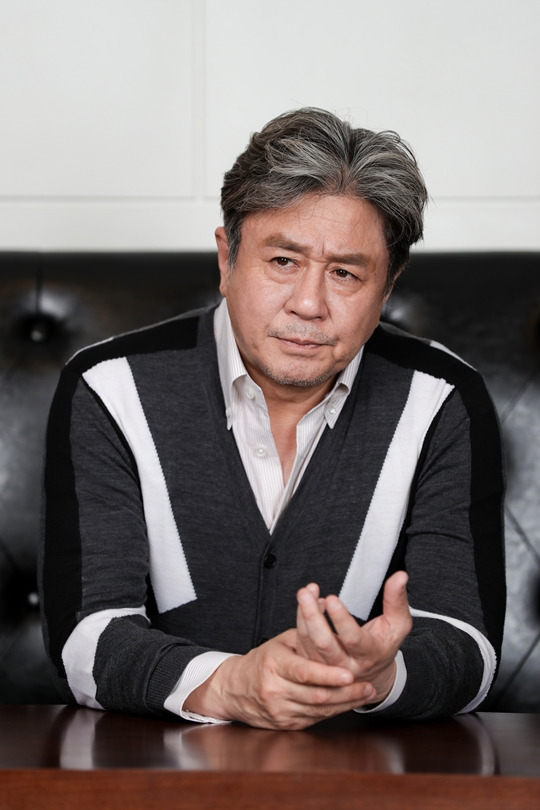 특별시민, 최민식