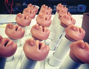 섹스 로봇에 부착될 입 부분.