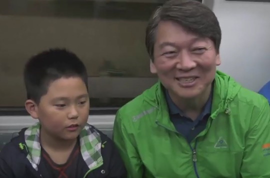 [사진=안철수 국민의당 대선후보 소셜미디어 생방송 캡처]