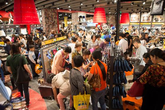 슈펜 중국 1호점 매장 전경/사진제공=이랜드