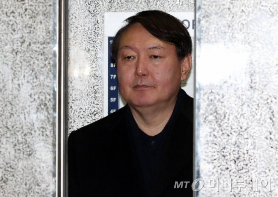 신임 서울중앙지검장에 임명된 윤석열 대전고검 검사./사진=이기범 기자