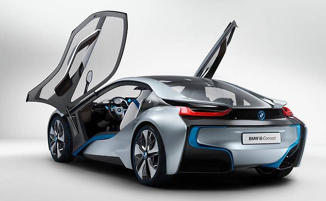 BMW i8 컨셉트 (2011)