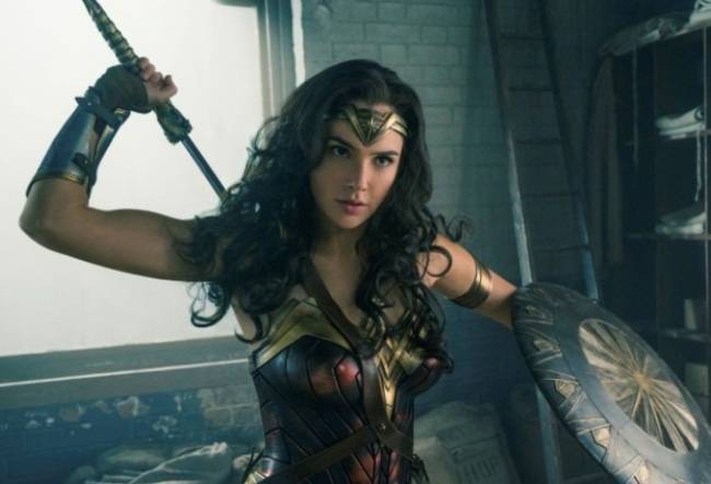 [사진=‘원더우먼’ 영화 한 장면]