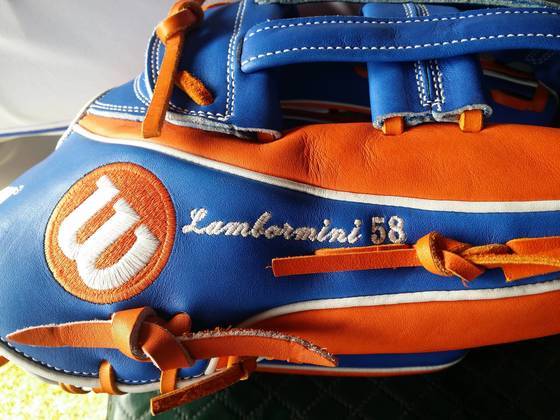 ‘람보르미니’를 새긴 박해민의 글러브.[사진 삼성]