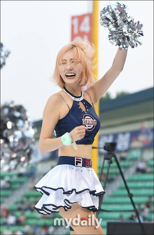 ▲치어리서 서현숙 '빵 터졌네'