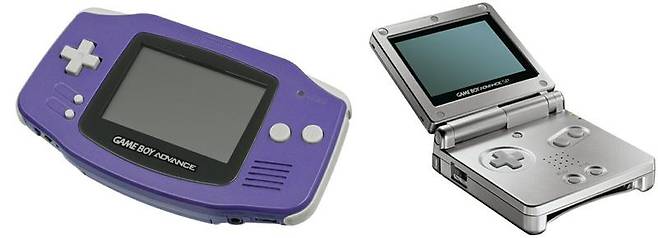 게임보이 어드밴스(좌)와 게임보이어드밴스SP(우)