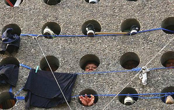 산타마르타 교도소 외부에서 본 모습