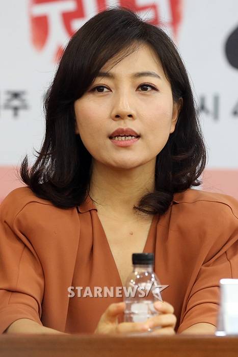 [★포토]답변하는 임윤선 변호사