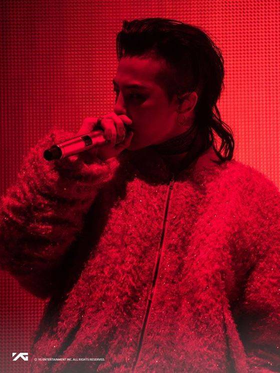 [사진 지드래곤 페이스북]