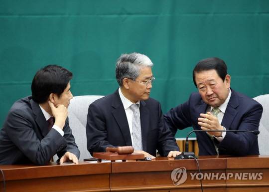 국민의당 국회 보이콧에 여론 “똥싼 놈이 성질낸다”