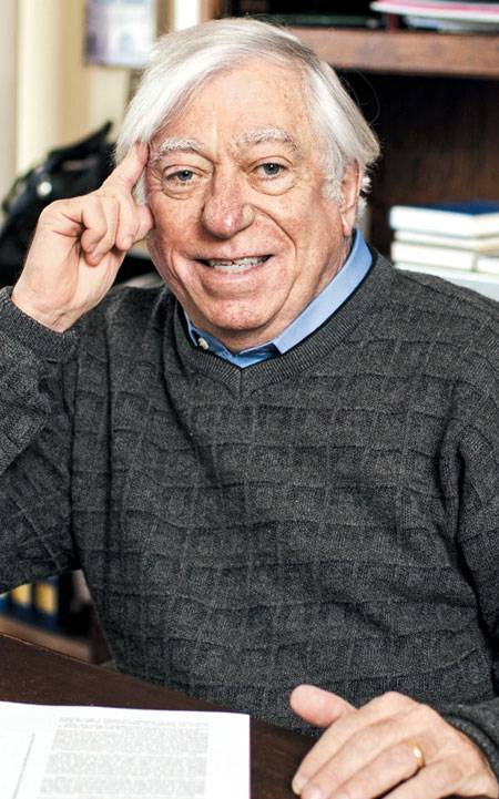 고든 석좌교수는“기존 디지털 산업이 진화하고 있을 뿐‘4차 산업혁명’은 없다”고 말했다. /생각의힘