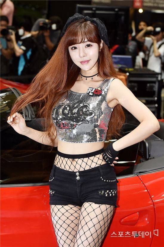 레이싱모델 서진아