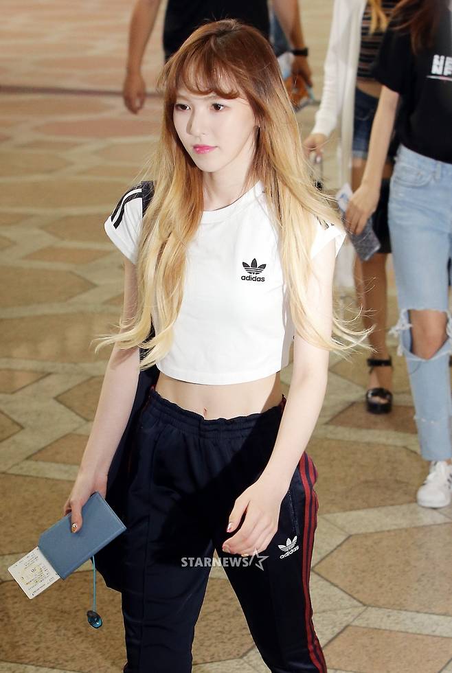 [★포토]웬디, '복근 드러낸 패션'