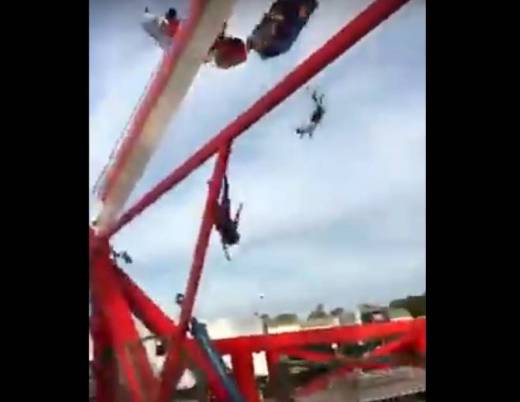 26일(현지시간) 미국 오하이오주에서 벌어진 놀이기구 사고 당시 모습. (사진=유튜브 캡처)