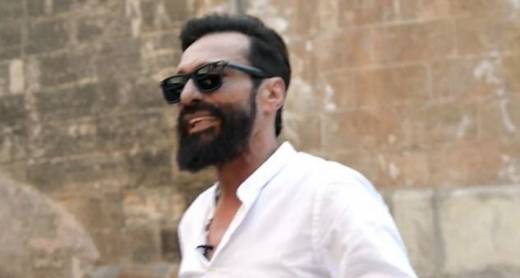 외모도 바뀌었지만 예전보다 웃음도 많아진 듯 하다.