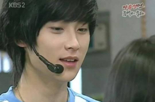 버즈 민경훈 ‘리즈시절’ 요즘 아이돌 뺨치네, 첫 미니앨범으로 9개월만에 컴백 꺄아