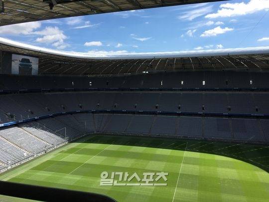 ▲사진=경기장 내부 모습. 피치가 깔끔하게 정돈된 모습이다. 피주영 기자