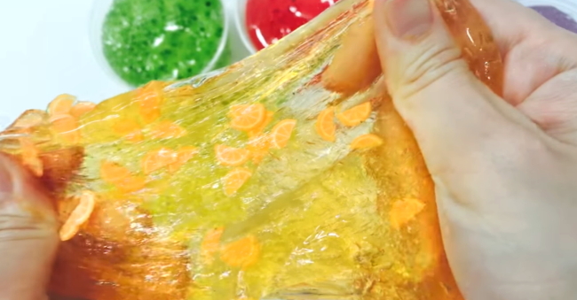 Slime embedded with orange-shaped pieces (Slime Korea)