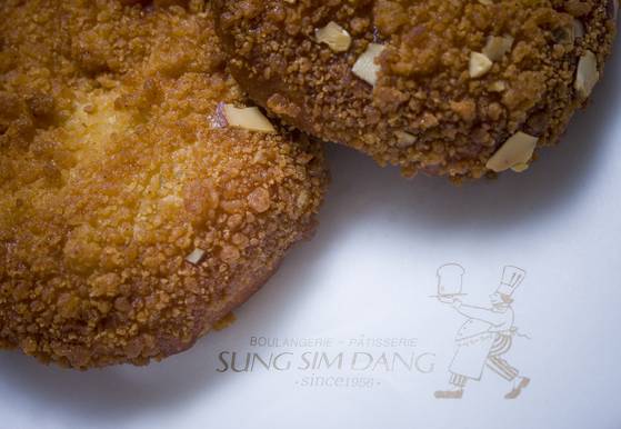 '튀소'라는 애칭으로 불리는 성심당의 효자 상품, 튀김소보로.