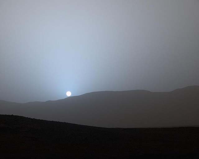 화성의 &lsquo;푸른 노을&rsquo; [NASA/JPL-Caltech/MSSS]