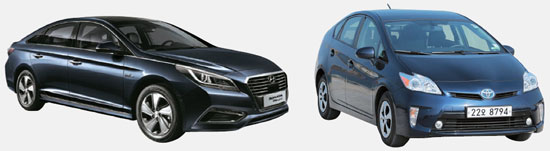 이달 들어 시장 점유율을 높이기 위해 마케팅 공세에 나선 현대차 쏘나타 플러그인하이브리드(PHEV) 모델(왼쪽)과 도요타 프리우스. [사진 현대차·도요타]