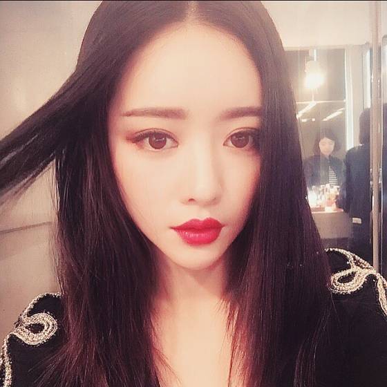 홍수아
