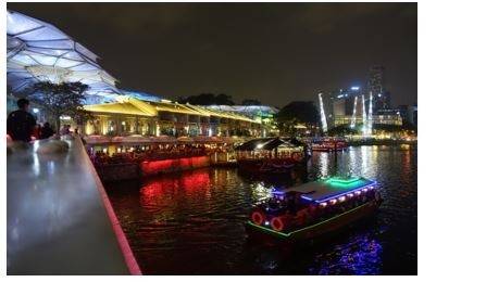 클락키에서 운행 중인 리버크루즈