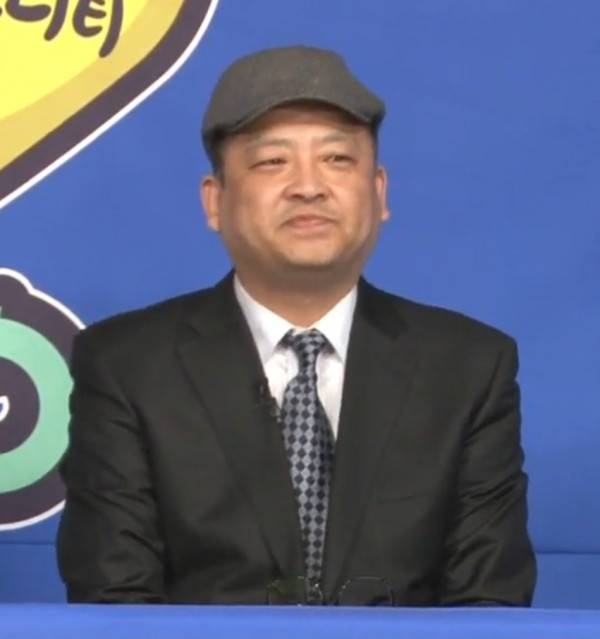 ‘알파고’에 이어 방송에 연이어 등장한 오목 인공지능 프로그램, 일명 ‘알파오’가 ‘알파고’의 인기에 편승해 화제다. ‘나를 돌아봐’ 박명수는 물론 ‘1박 2일’ 멤버들을 충격에 몰아넣었던 ‘알파오’. ‘알파오’의 파훼법과 현주소에 대해 오목 프로기사, 김종수 5단이 입을 열었다. 사진=방송 화면 캡처.