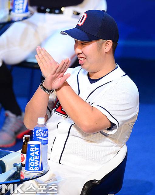 두산 유희관으로 시작된 벗기기 우승 공약 열풍이 거세졌다. 사진(서울 한남)=김영구 기자
