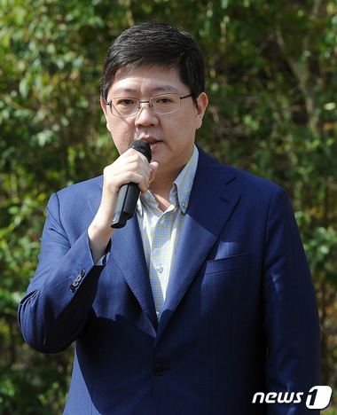 김홍걸 더불어민주당 국민통합위원장. 2016.4.9/뉴스1 © News1 윤용민 기자