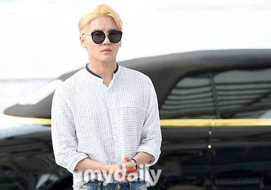 ▲김준수 '최고급 슈퍼카에 시선강탈'