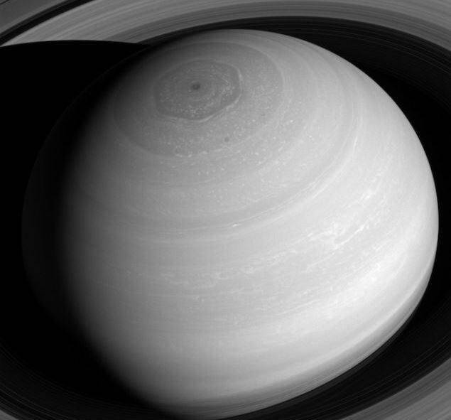나사(NASA)가 공개한 161만km 거리에서 공개한 토성 사진/사진=기즈모도