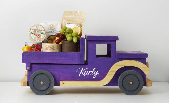 마켓컬리의 차별화된 서비스 중 대표적인 ‘샛별배송’을 상징화한 컬리 트럭. 오후 11시까지만 주문하면 다음 날 오전 7시 전까지 내 집 문 앞에 배송되는 특별한 서비스다. /사진제공=마켓컬리