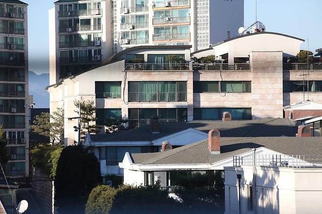 우병우 전 민정수석의 은신처로 의심되는 장모의 집. 정용일 기자